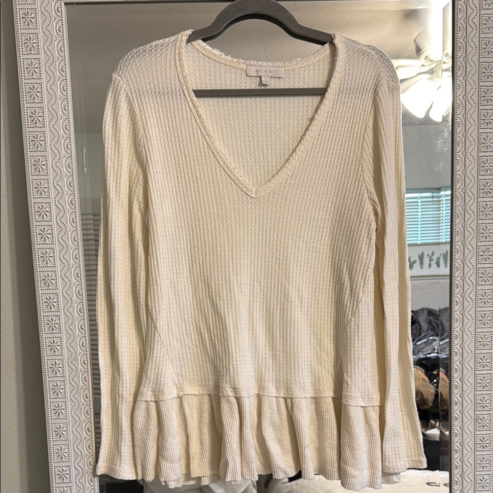 Elegant Cream V-Neck Ruffle Blouse